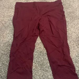 Maroon leggings
